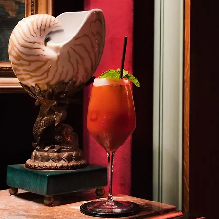 Maison Souquet, & 5* Paris
