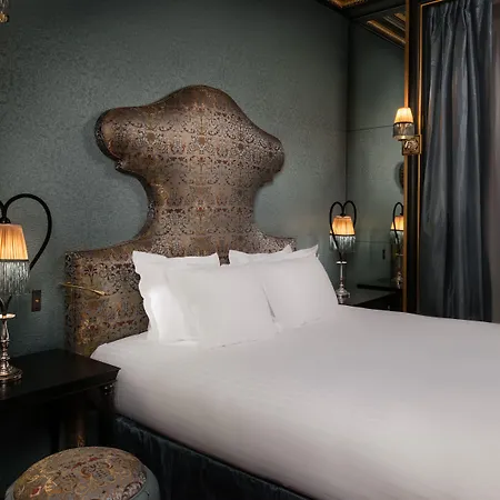 Maison Souquet, & Paris