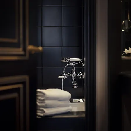 Maison Souquet, & Hotel Paris