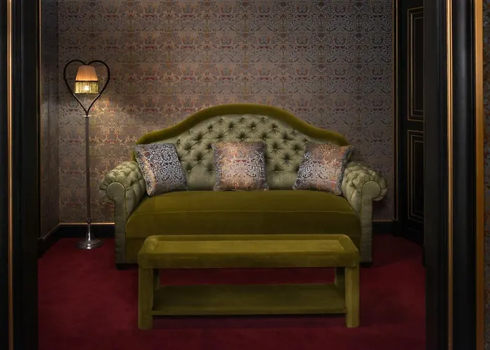 Maison Souquet 5* Paris